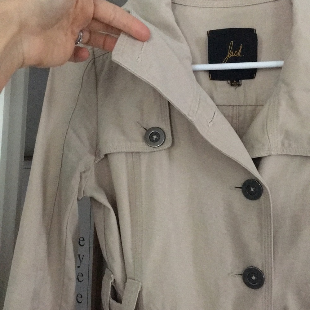Tan jacket - Picture 4 of 4